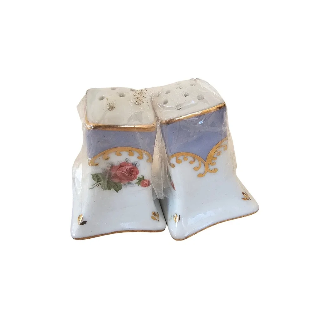 Vintage Porcelain Salt Pepper Shakers Rose‎ Floral Gold Trim Made China